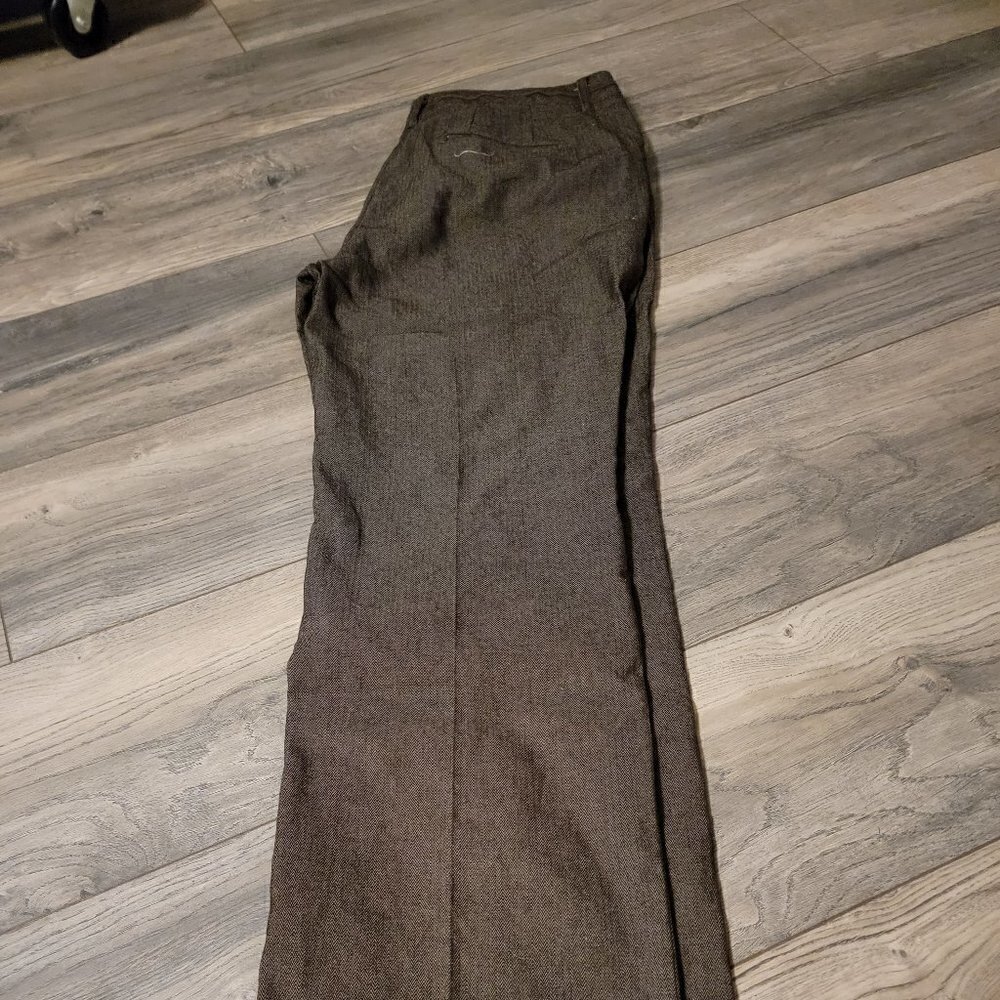 Larry Levine Brown herringbone type print size 10 pants